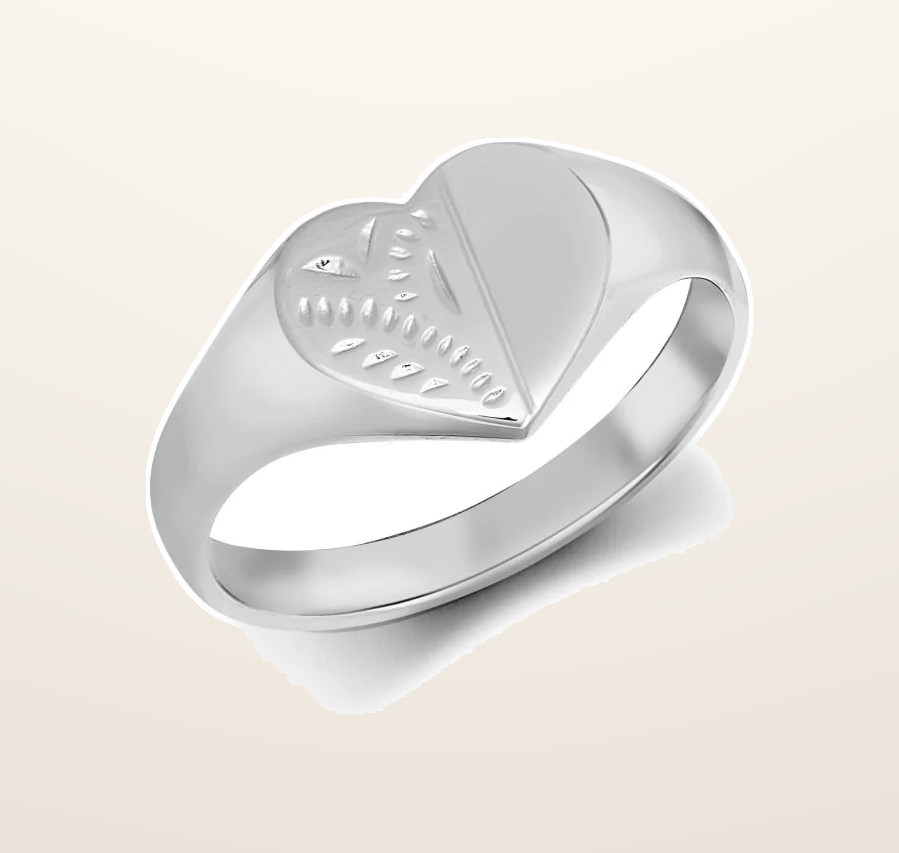 IT_ROLE:presentation_crop | 925 Silver Heart Shape Half Engraved Signet Ring