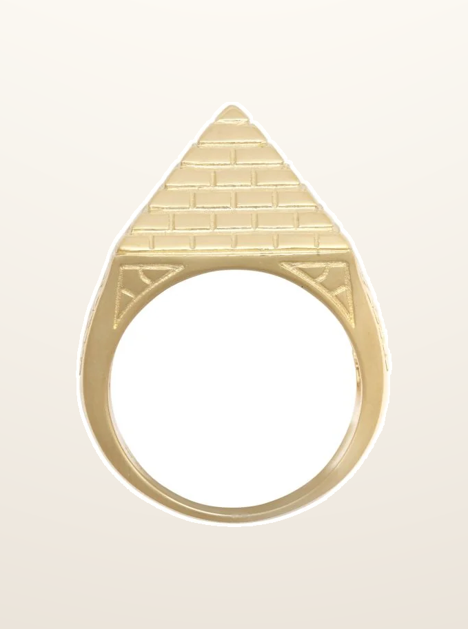 IT_ROLE:presentation_crop | 9ct Yellow Gold Half Ounce Pyramid Ring