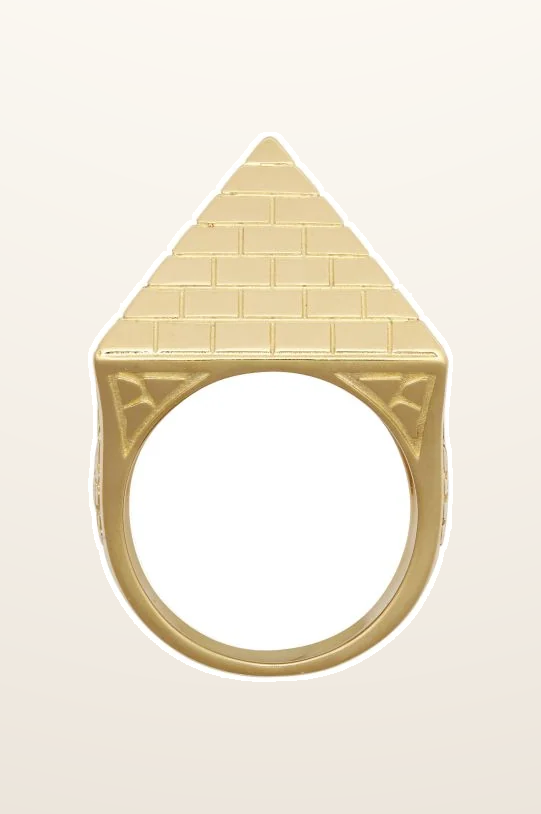 IT_ROLE:presentation_crop | 9ct Yellow Gold 1.5 Ounce Pyramid Ring