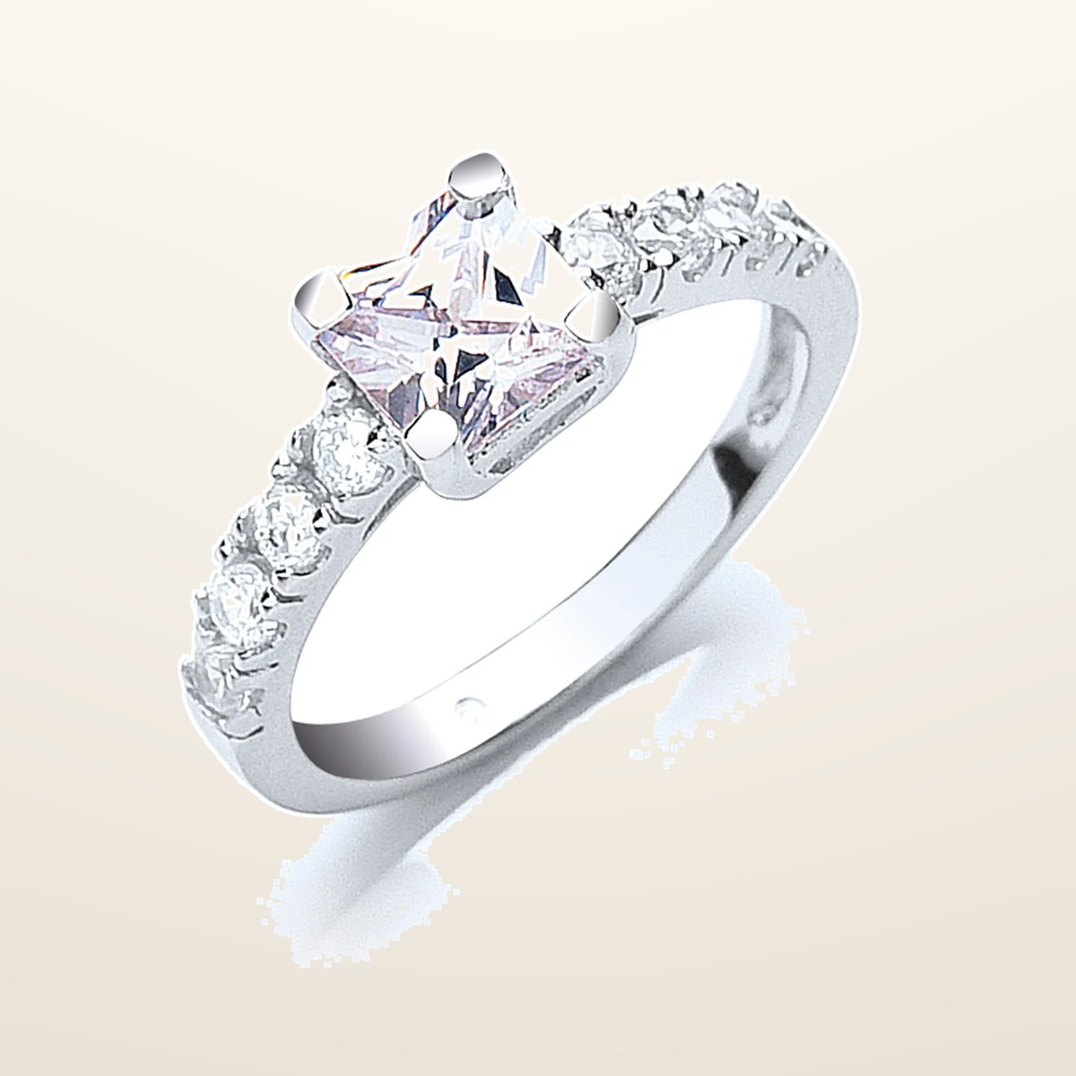 IT_ROLE:studio_clean | Silver Claw Set Princess Cut Cubic Zirconia Solitaire Ring