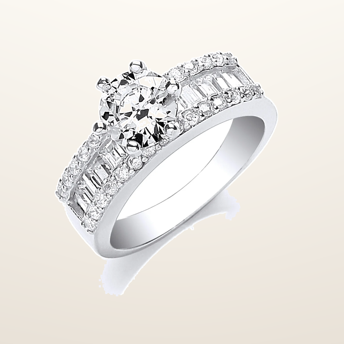 IT_ROLE:studio_clean | Silver Half ET with Cubic Zirconia in the Centre Ring