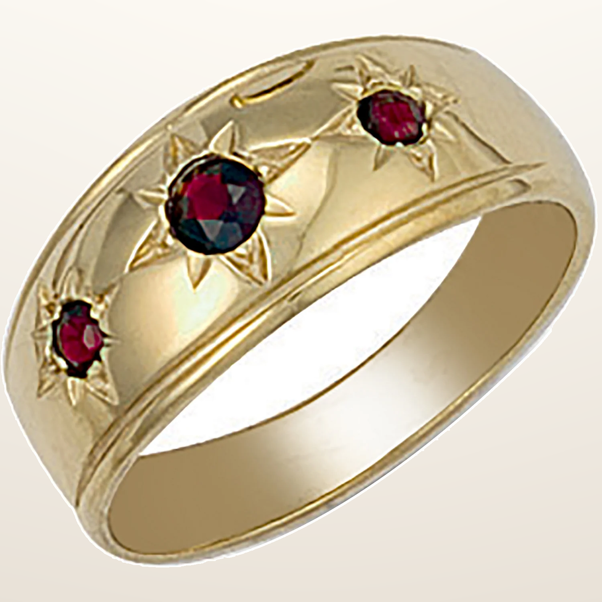 IT_ROLE:studio_clean | Yellow Gold Gents 3 Stone Garnet Ring