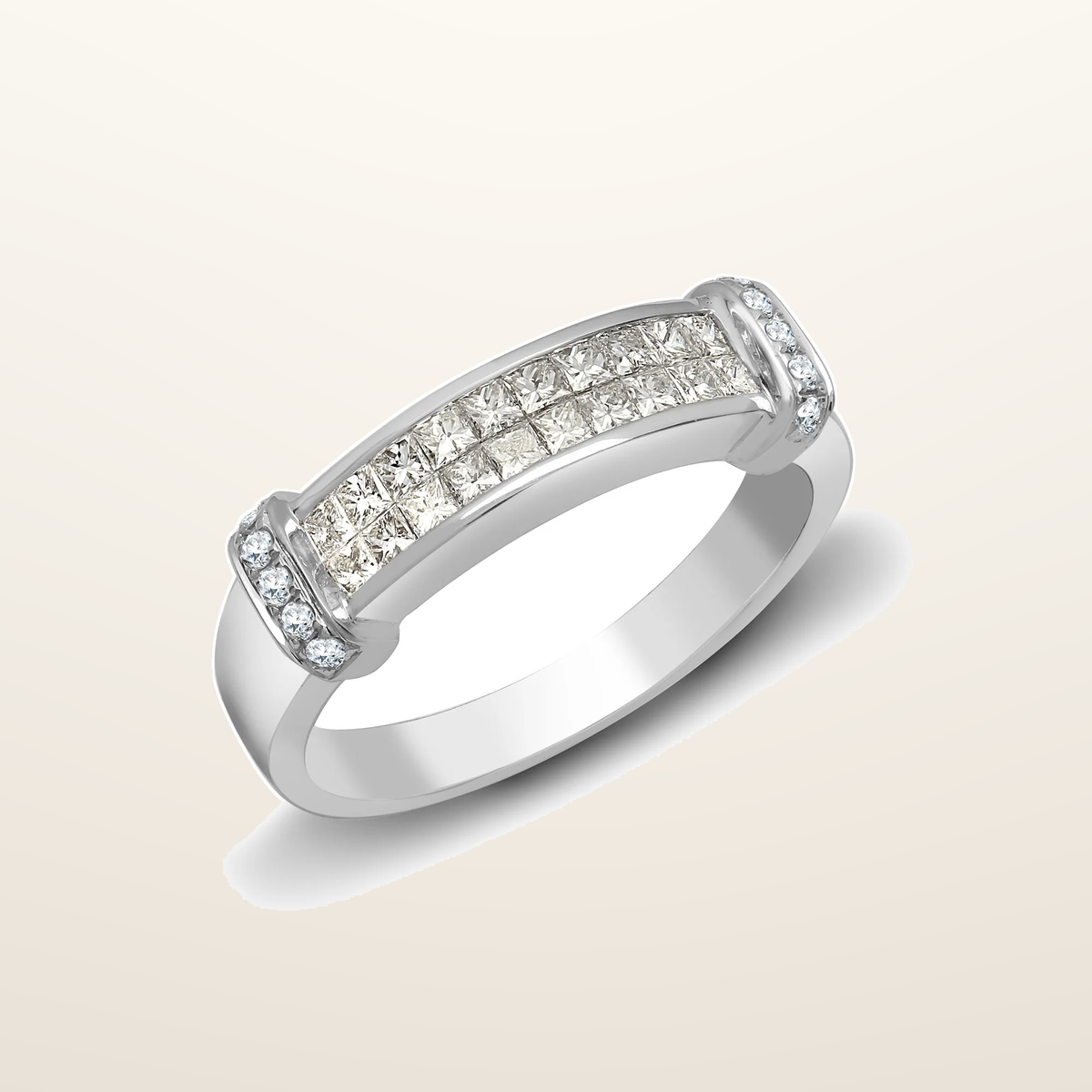 IT_ROLE:studio_clean | 18ct White Gold Natural Diamond Ring