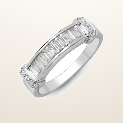 IT_ROLE:studio_clean | 18ct White Gold 0.52ct Natural Diamond Round Brilliant Cut & Baguette Ring