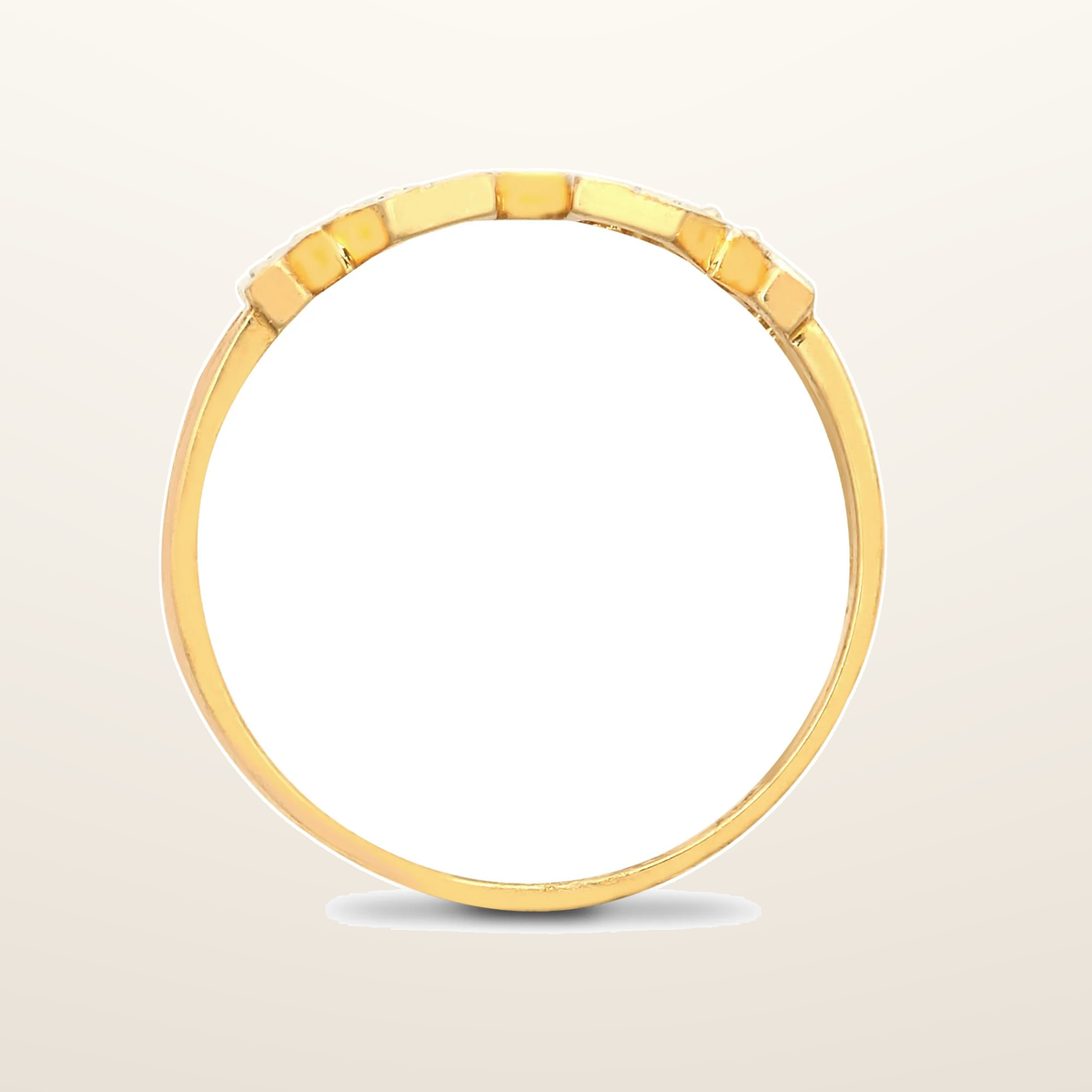 IT_ROLE:studio_clean | 9ct Yellow Gold Natural Diamond 'Mum' Ring