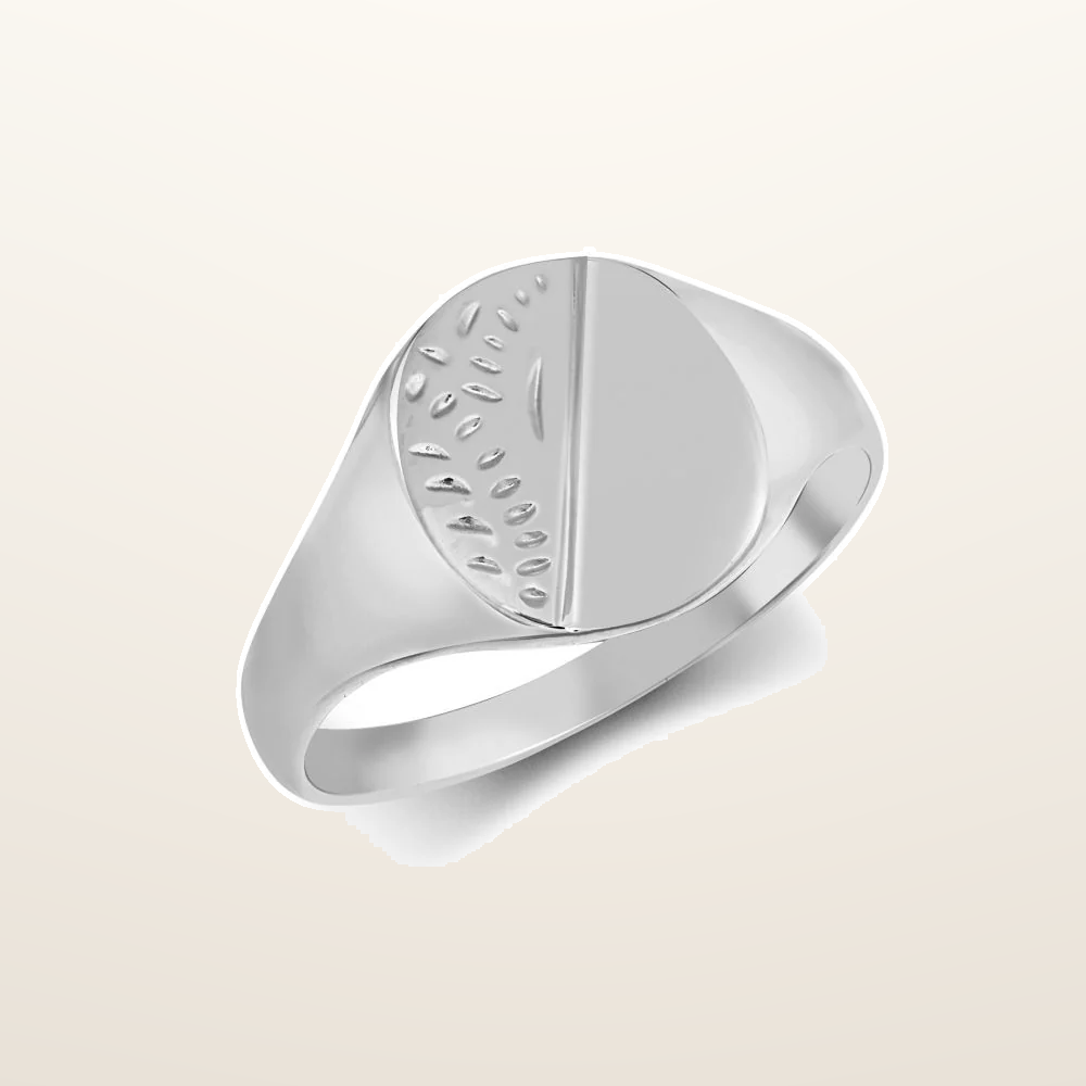 IT_ROLE:studio_clean | 925 Silver Oval Half Engraved Female/ Child Signet Ring