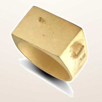 IT_ROLE:studio_clean | 9ct Yellow Gold Initial Blank Ring