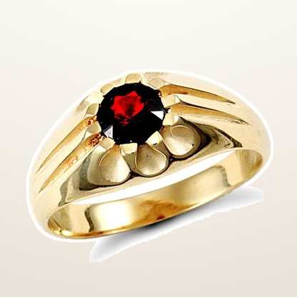 IT_ROLE:studio_clean | 9ct Yellow Gold Gents Garnet Ring