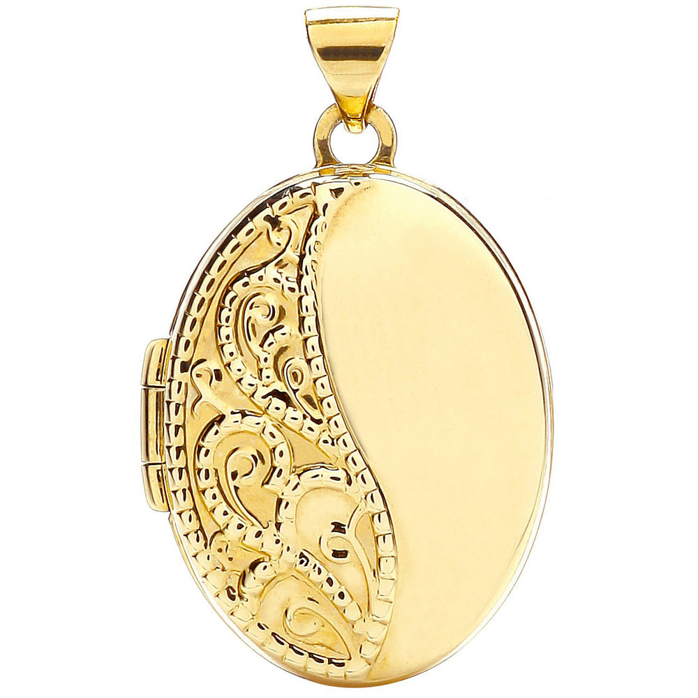 Yellow Gold Oval Shaped Locket