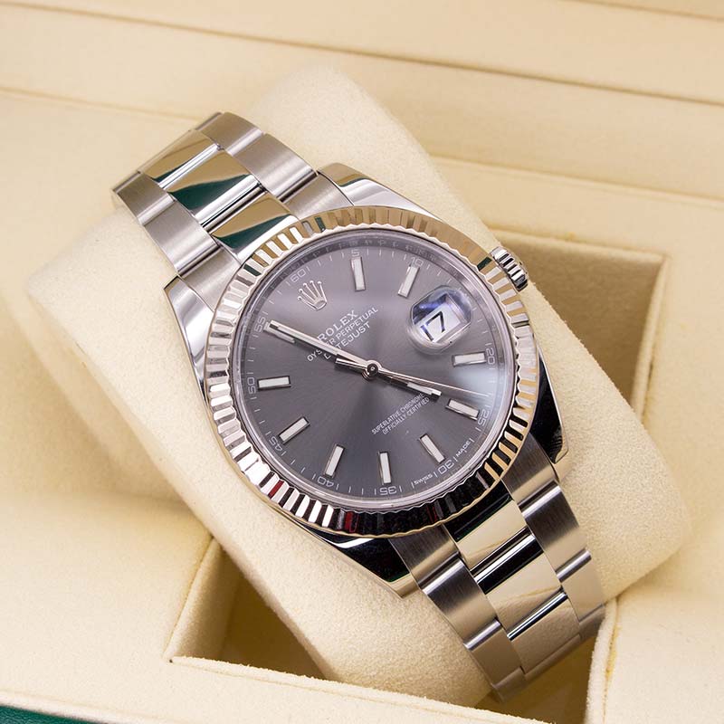 2024 Rolex Datejust 41 126334 with rhodium dial and stainless steel Oyster bracelet, pristine condition - photo 3 of 6