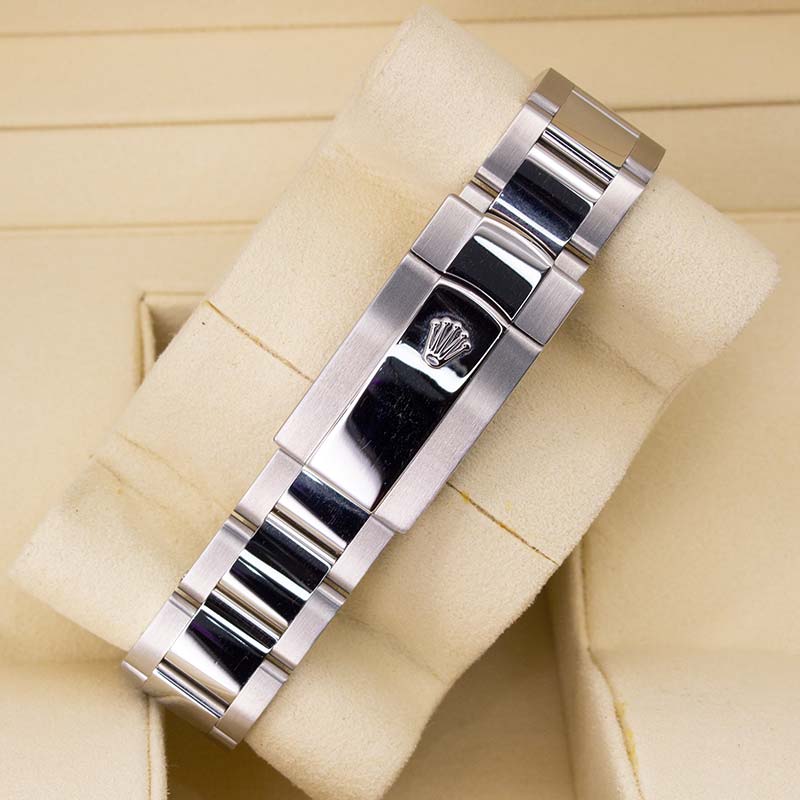 2024 Rolex Datejust 41 126334 with rhodium dial and stainless steel Oyster bracelet, pristine condition - photo 5 of 6