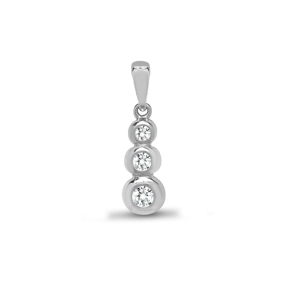 18ct White Gold Natural Diamond Pendant (18P052) – product view
