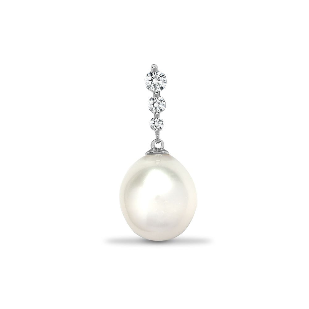 18ct White Gold Natural Diamond And Pearl Pendant (18P223) – product view