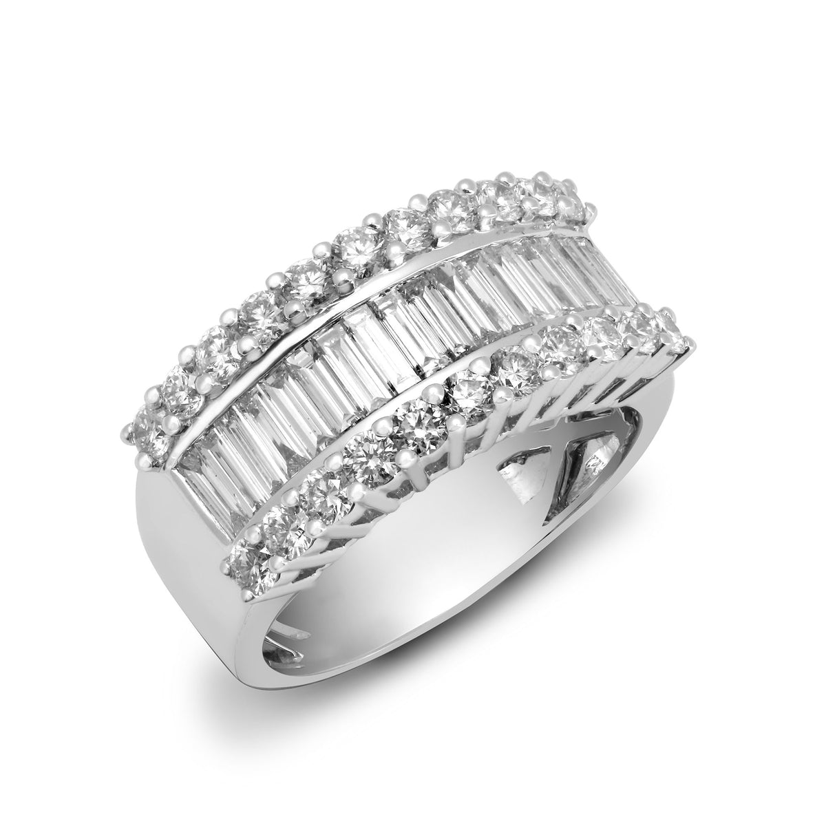 Anello in oro bianco 18kt con diamanti naturali rotondi e baguette da 1,00ct