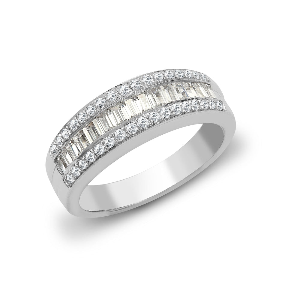 Anello in oro bianco 18kt con diamanti naturali rotondi e a baguette da 0.94ct