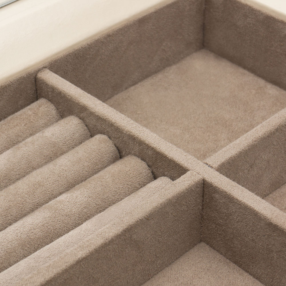 Caroline Medium Jewelry Case 329753