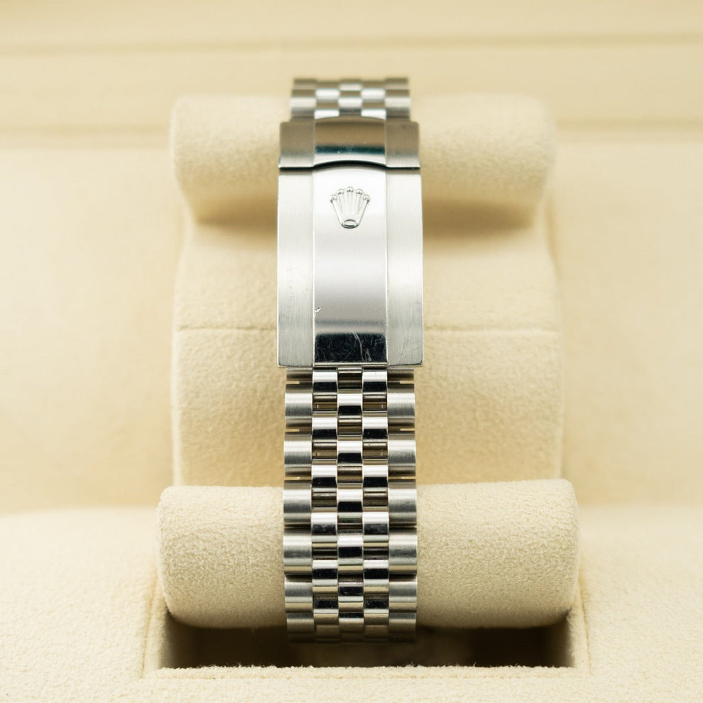 Rolex Datejust 36 126234 Jubilee Bracelet Aubergine Dial Stainless Steel Unworn Condition Fluted Bezel 36mm Mechanical Watch - product image from Imperi...
