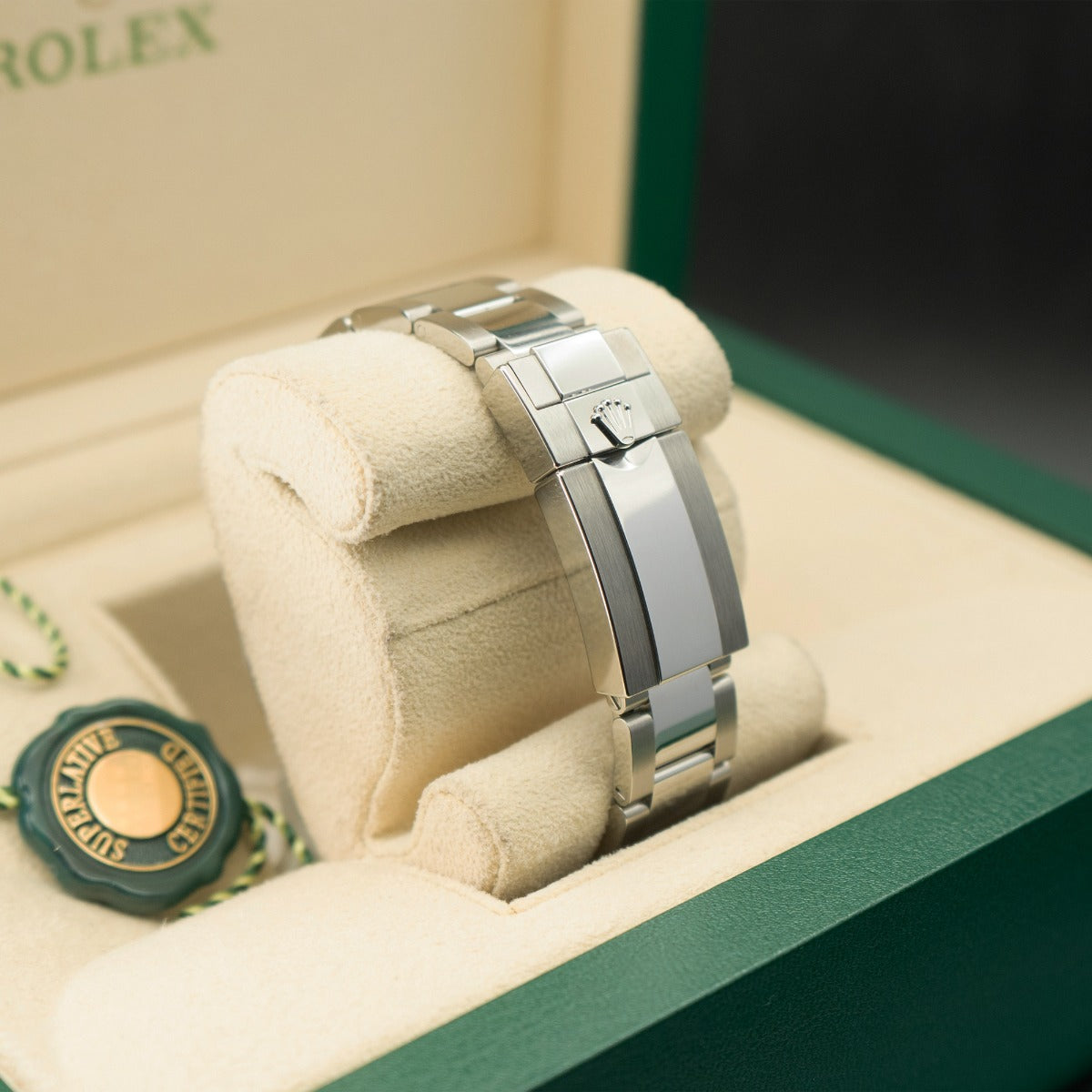 Rolex Daytona 126500ln 2025 Oyster Bracelet White Dial Stainless Steel 2025 Unworn Condition Ceramic Bezel 40 Mm Mechanical Watch - product image from Im...