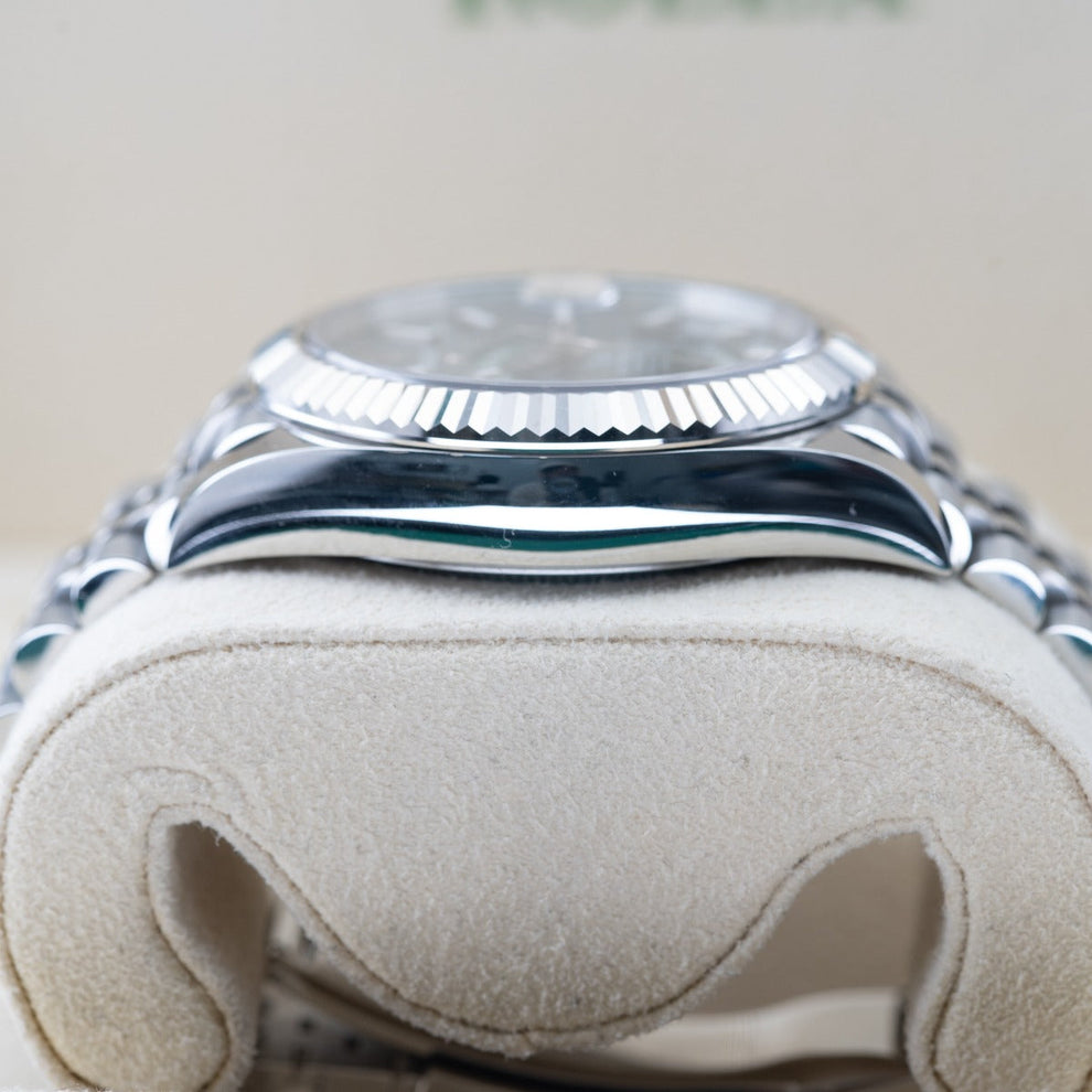 Rolex Sky-dweller Green 336934 Jubilee Bracelet Green Dial Stainless Steel 2025 Unworn Condition Fluted Bezel 42 Mm Mechanical Watch - product image from...