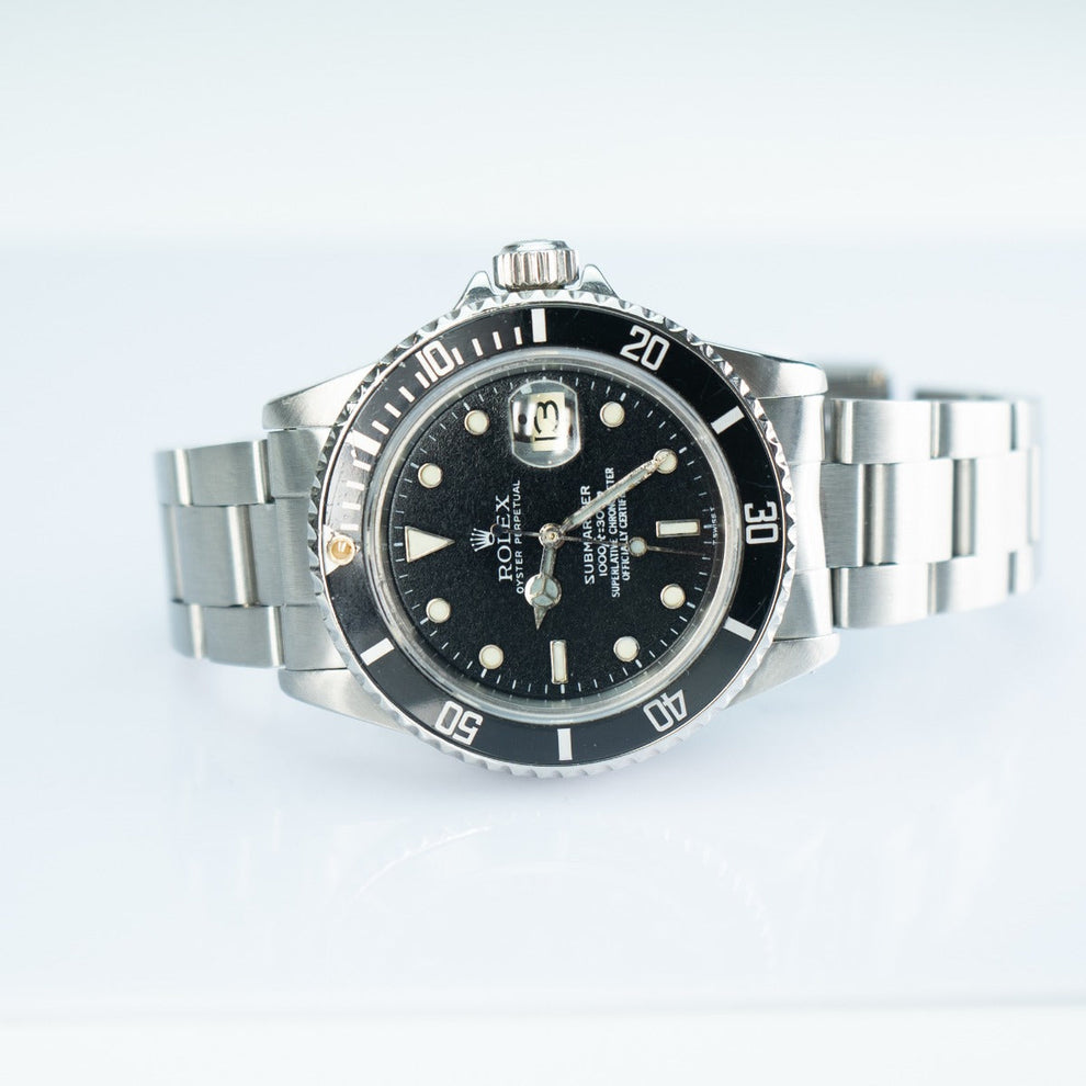 Rolex Submariner Date 16800 Oyster Bracelet Black Dial Stainless Steel 1979 Pristine Condition Bidirectional Rotating 40 Mm - product image from Im...