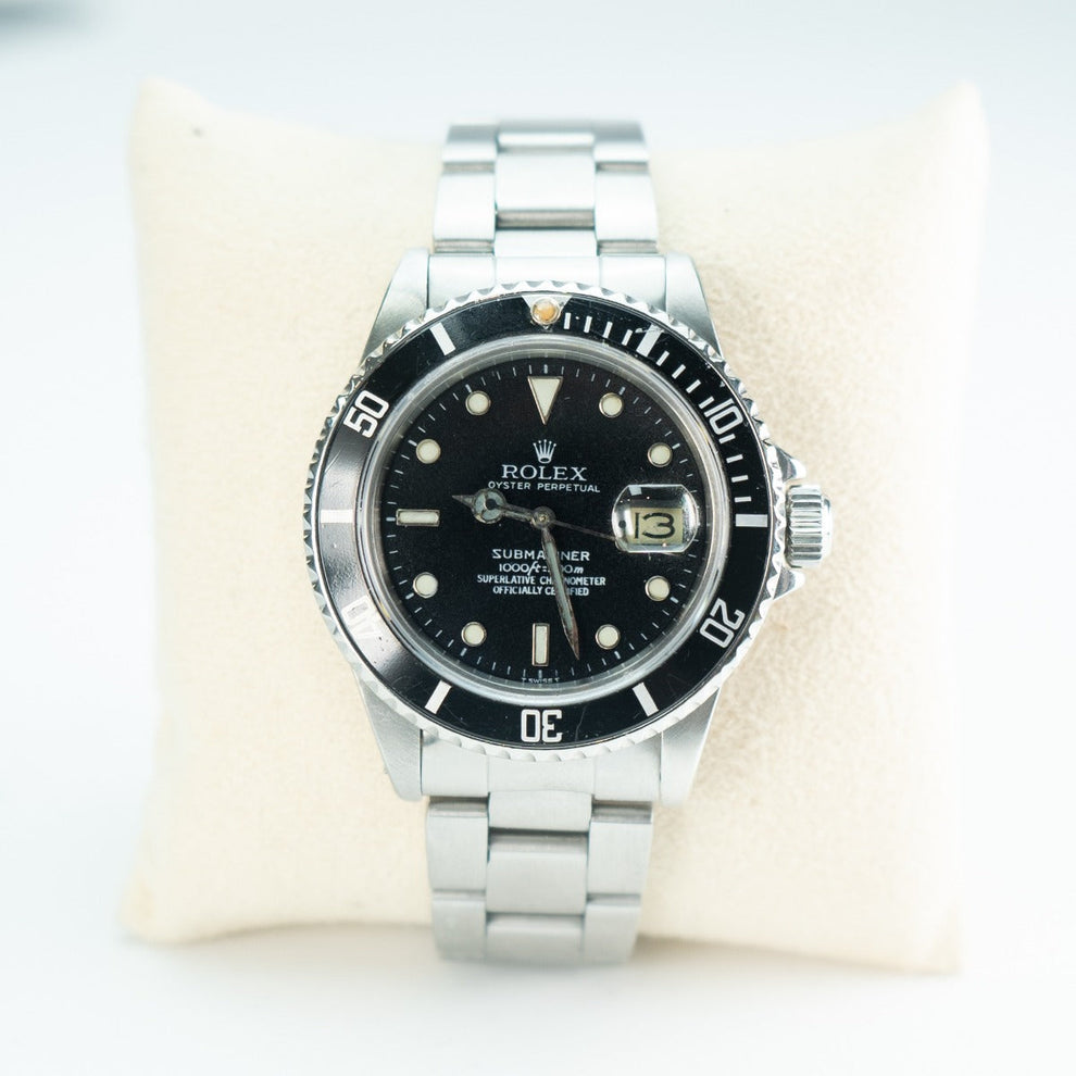 Rolex Submariner Date 16800 Oyster Bracelet Black Dial Stainless Steel 1979 Pristine Condition Bidirectional Rotating 40 Mm - product image from Im...
