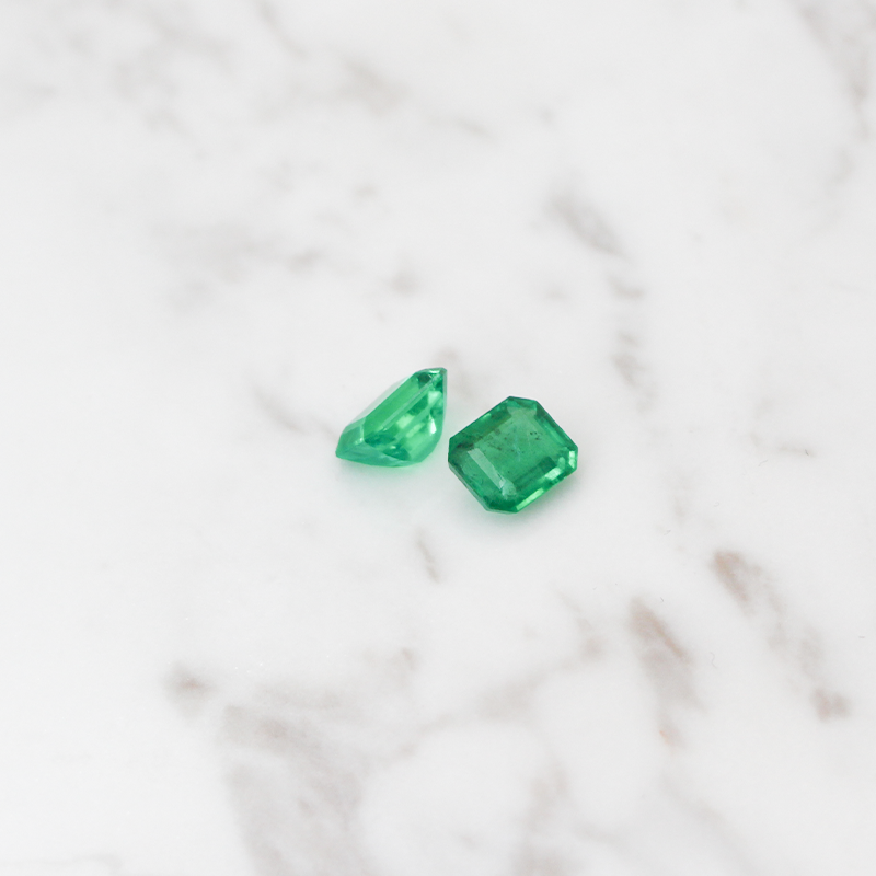 Emerald 2 Stone 2.5CT - Square Cut