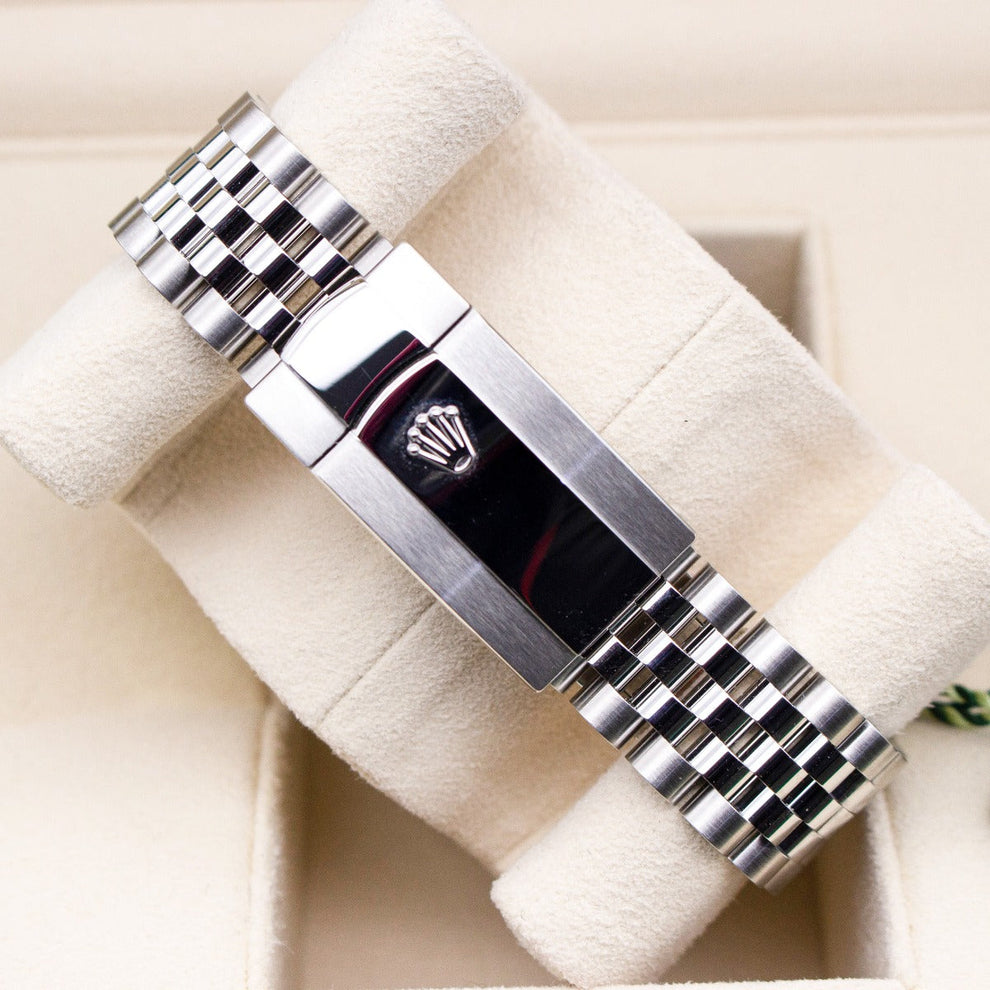 Rolex Datejust 41 126334 Wimbledon Jubilee Bracelet Rhodium Dial Stainless Steel 2024 Unworn Condition Fluted Bezel 41 Mm Mechanical - product image from...