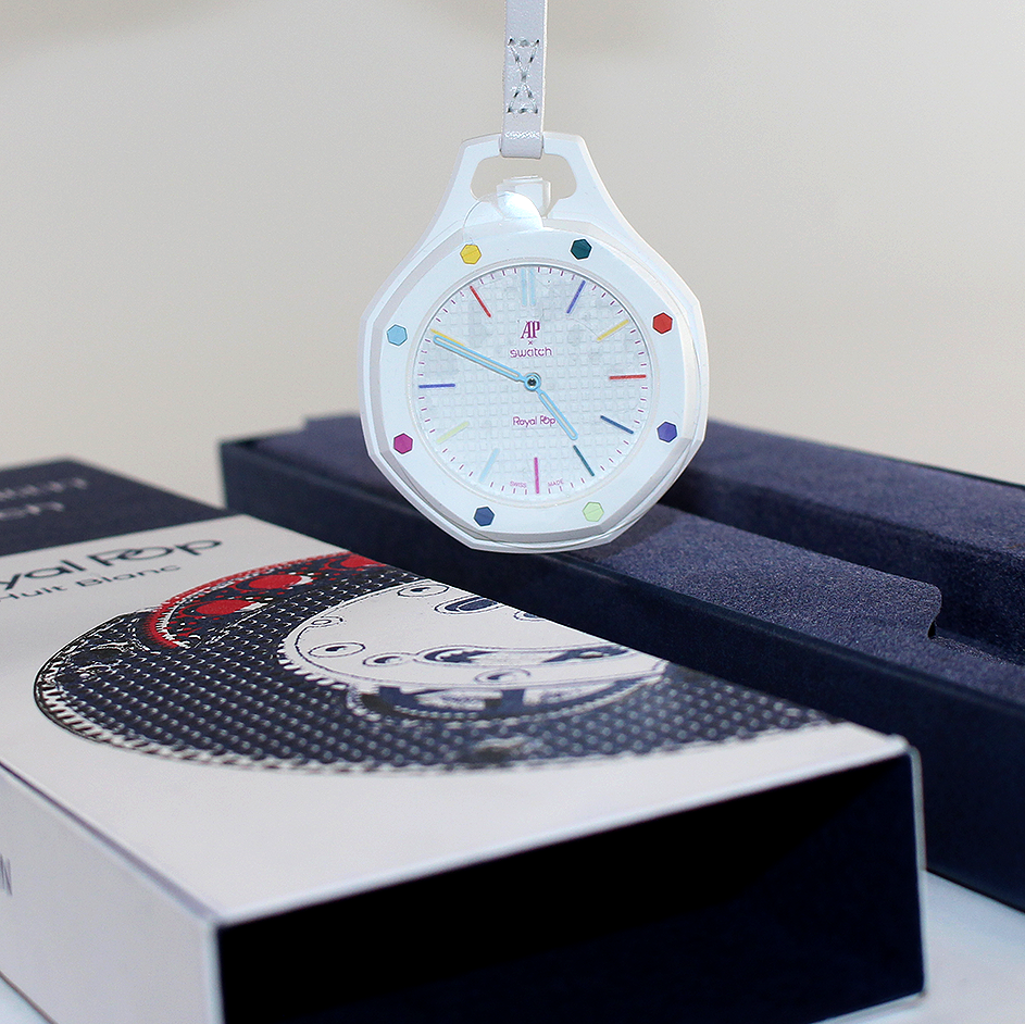 Swatch Royal Pop HUIT BLANC multicoloured Bioceramic screws