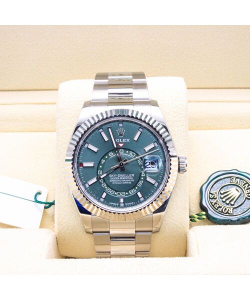 Rolex Sky-Dweller 336934 Green Dial Oyster Bracelet 2023