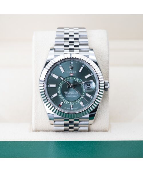 Rolex Sky-Dweller 336934 Green Dial Jubilee Bracelet 2025