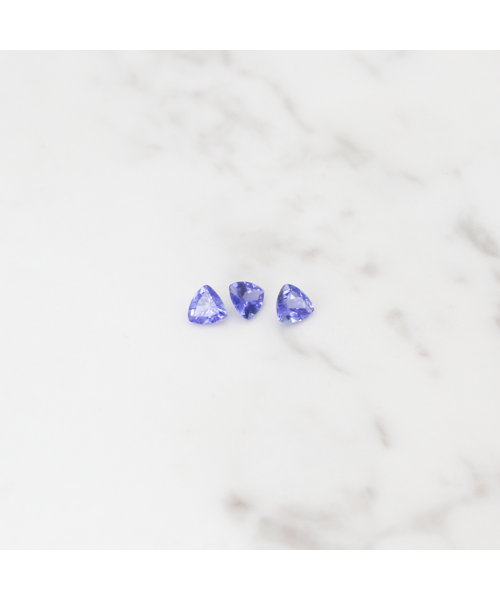 Tanzanite 3 Stones - 1CT - Trillion Cut