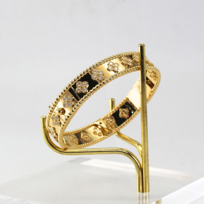 Perlee Diamond Clovers Bracelet 18K Yellow Gold Imperial Time UK Ltd