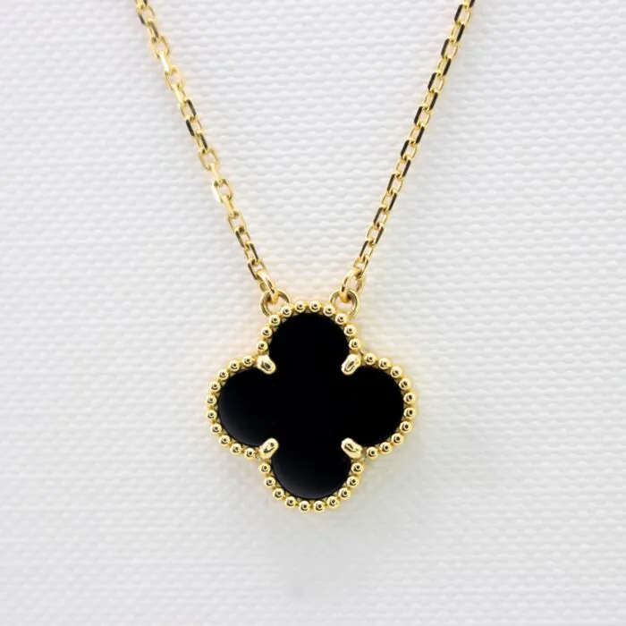 Van Cleef & Arpels Diamond Buckle Clover outlet Necklace