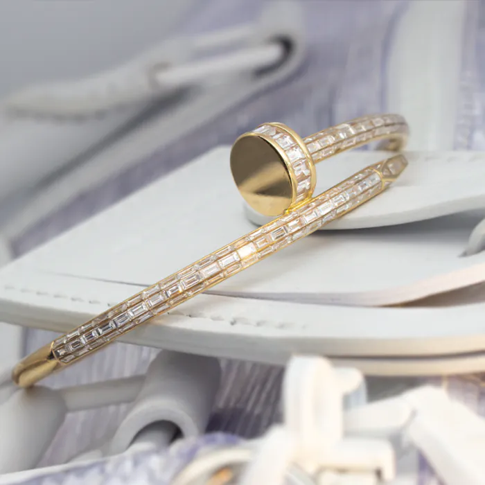 Nail Bracelet Diamond Baguette 14K Yellow Gold Imperial Time UK Ltd