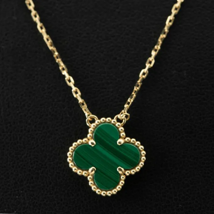 Green alhambra necklace top